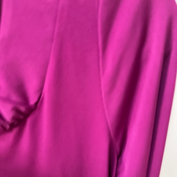 SUSAN GRAVER Solid Dark Pink / Purple Liquid Knit 3/4 Sleeve Top, Small, GUC - Picture 2 of 10